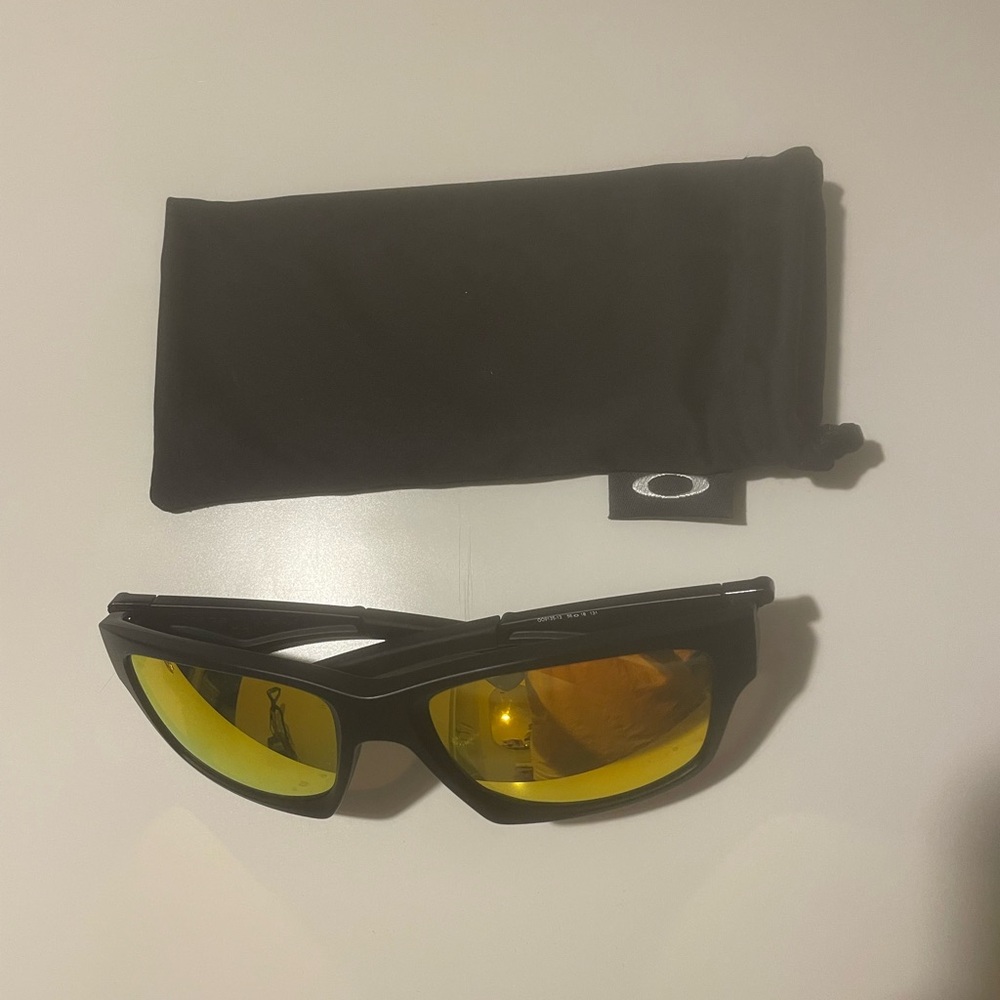 Oakley Jupiter Squared OO9135 — Stylish Men’s Full-Frame Sunglasses
